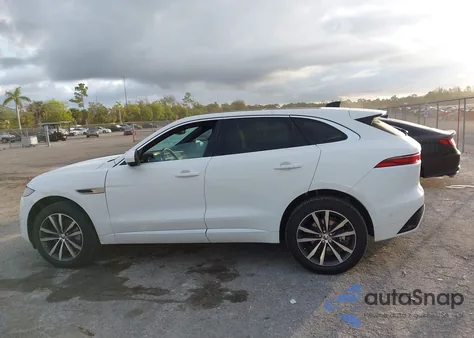 2026 Jaguar F-Pace R-Dynamic S P250 Awd Automatic from USA, damaged, VIN SADCT2EX4TA759694